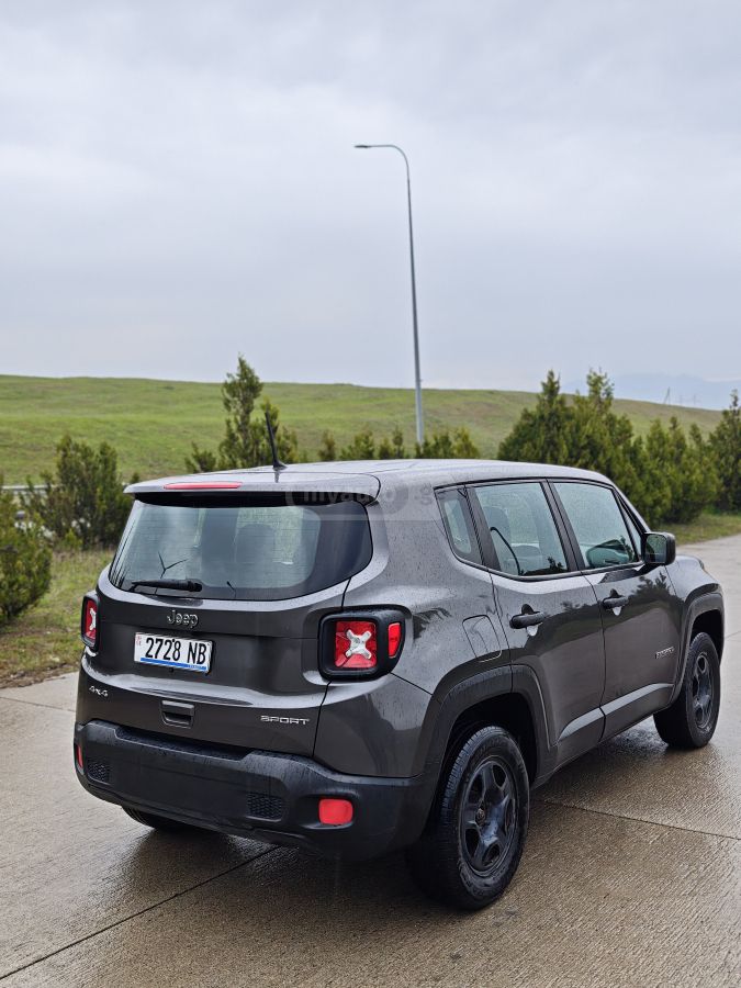 Jeep Renegade - фото 4