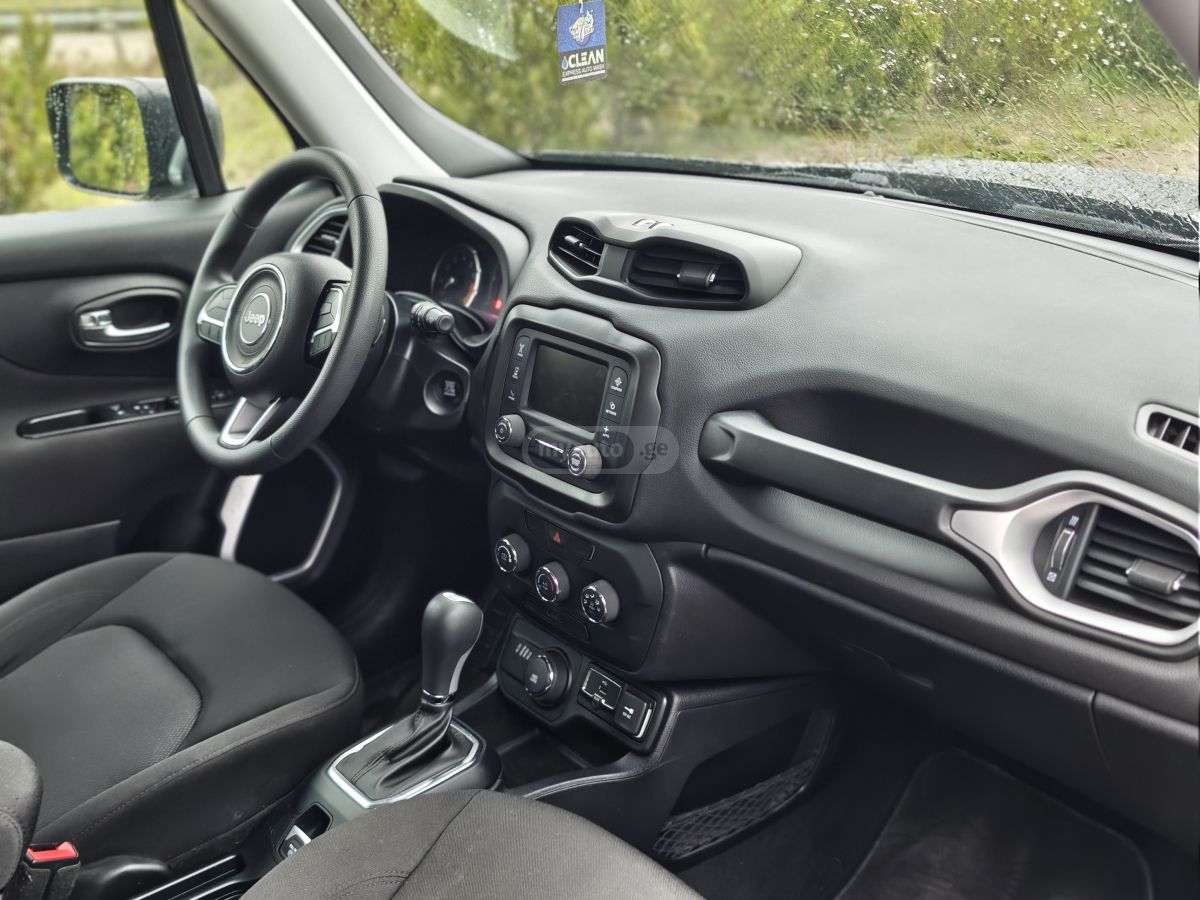 Jeep Renegade - фото 6