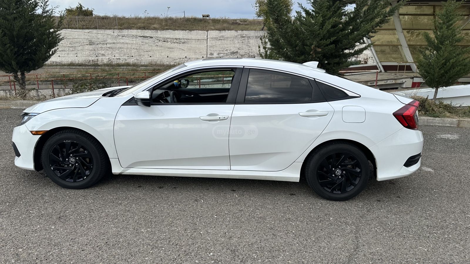 Honda Civic - фото 4