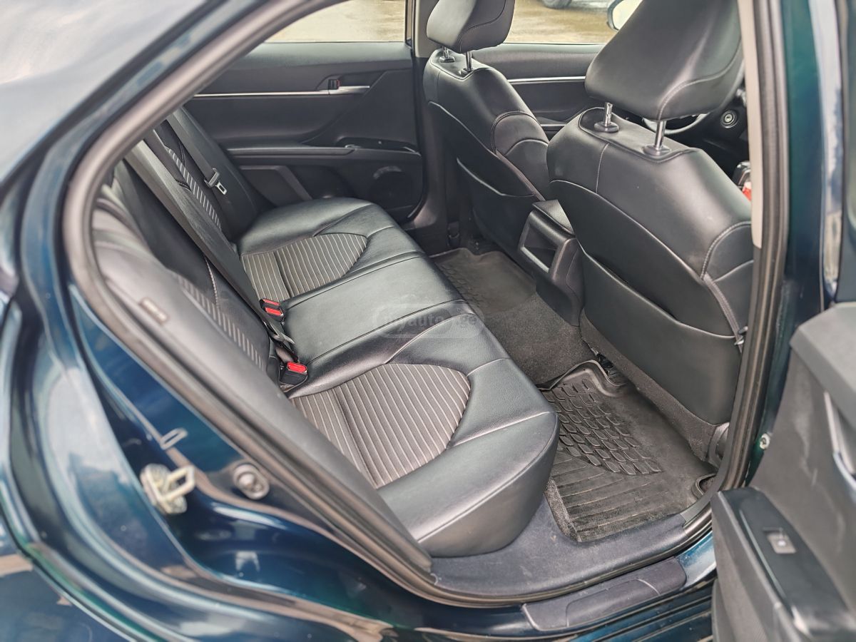 Toyota Camry - фото 11