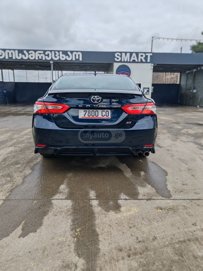 Toyota Camry - фото 5