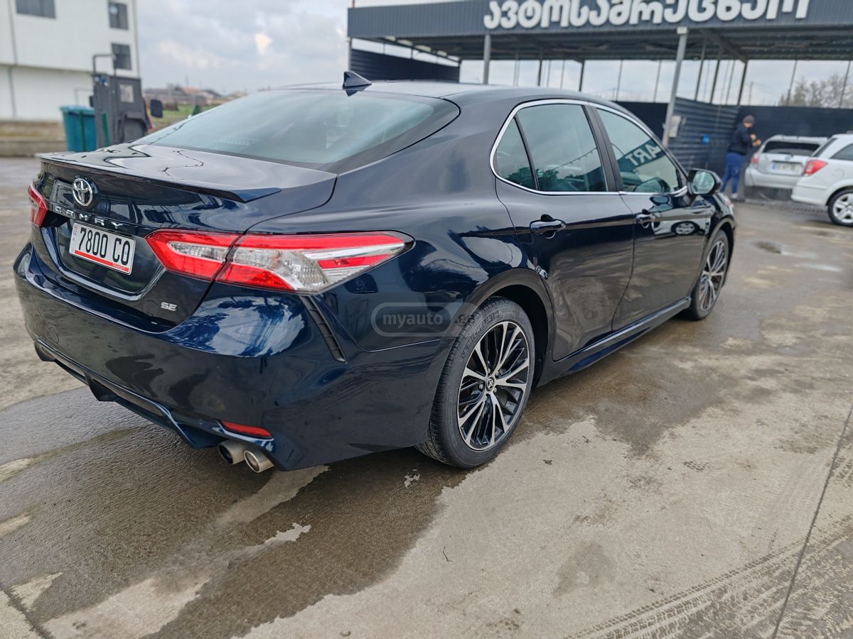 Toyota Camry - фото 7