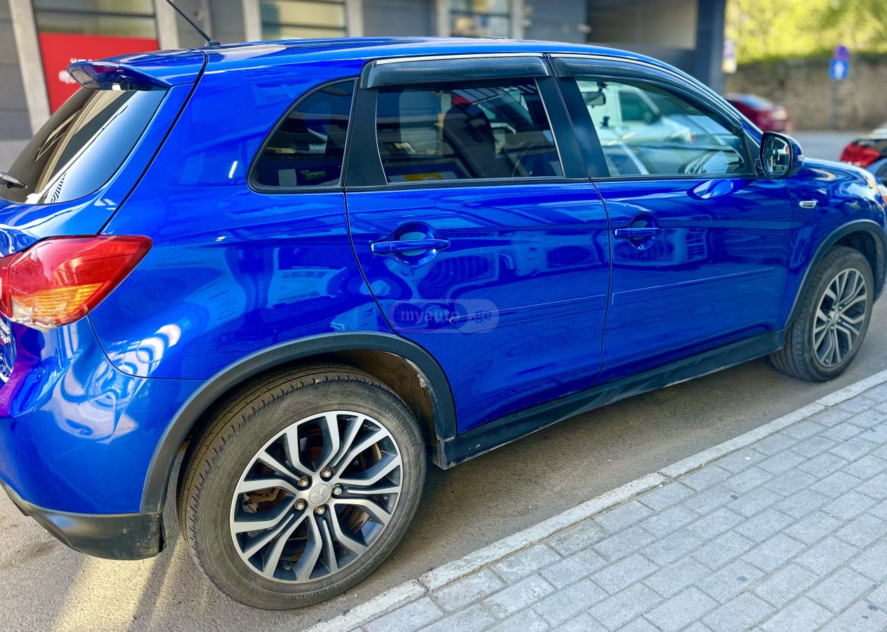 Mitsubishi Outlander Sport - фото 3