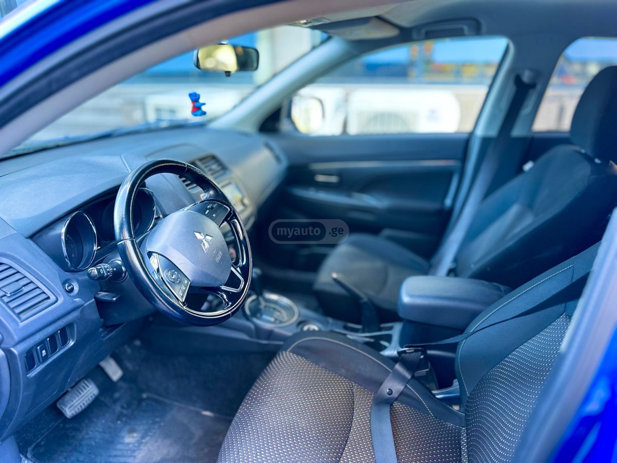 Mitsubishi Outlander Sport - фото 5