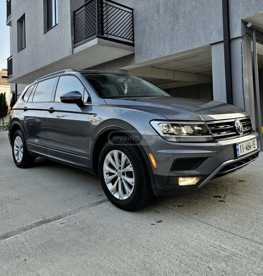 Volkswagen Tiguan - фото 2