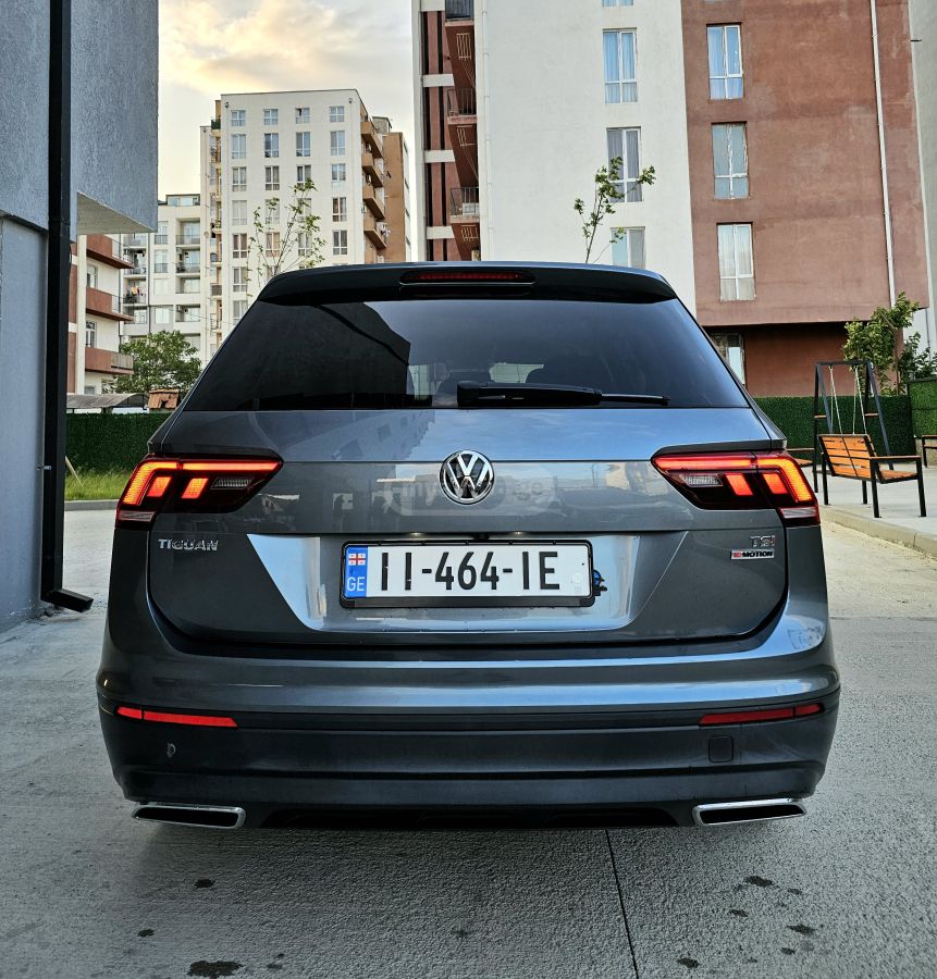 Volkswagen Tiguan - фото 5