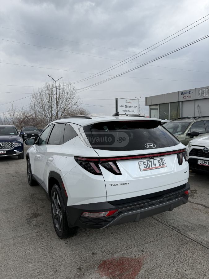 Hyundai Limited 4dr All-Wheel Drive Au — миниатюра 4