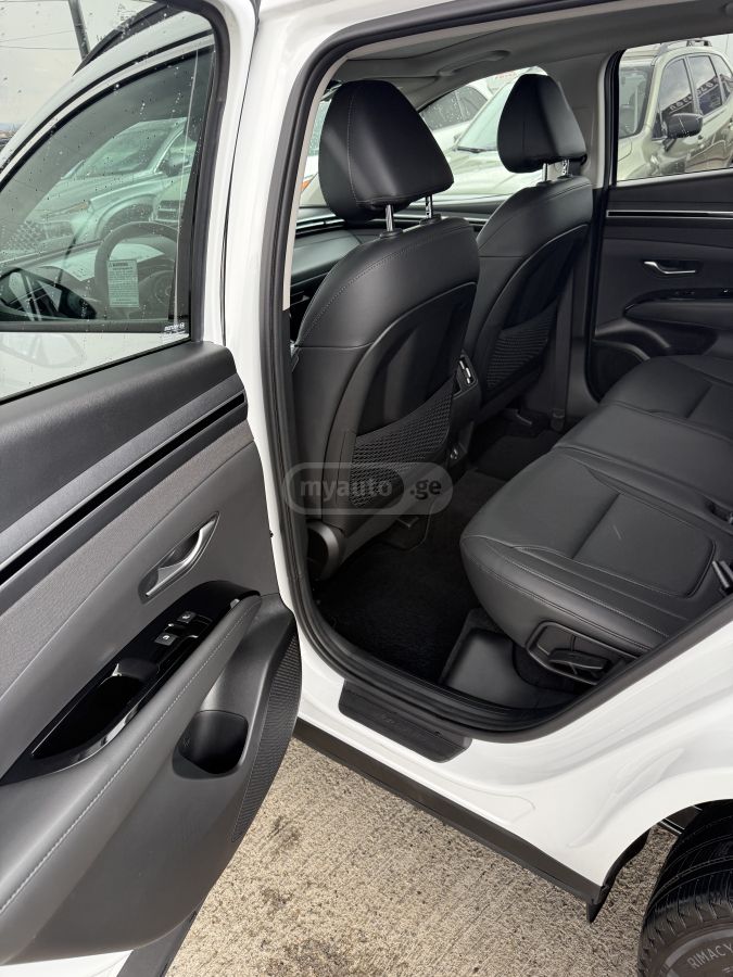 Hyundai Limited 4dr All-Wheel Drive Au — миниатюра 6