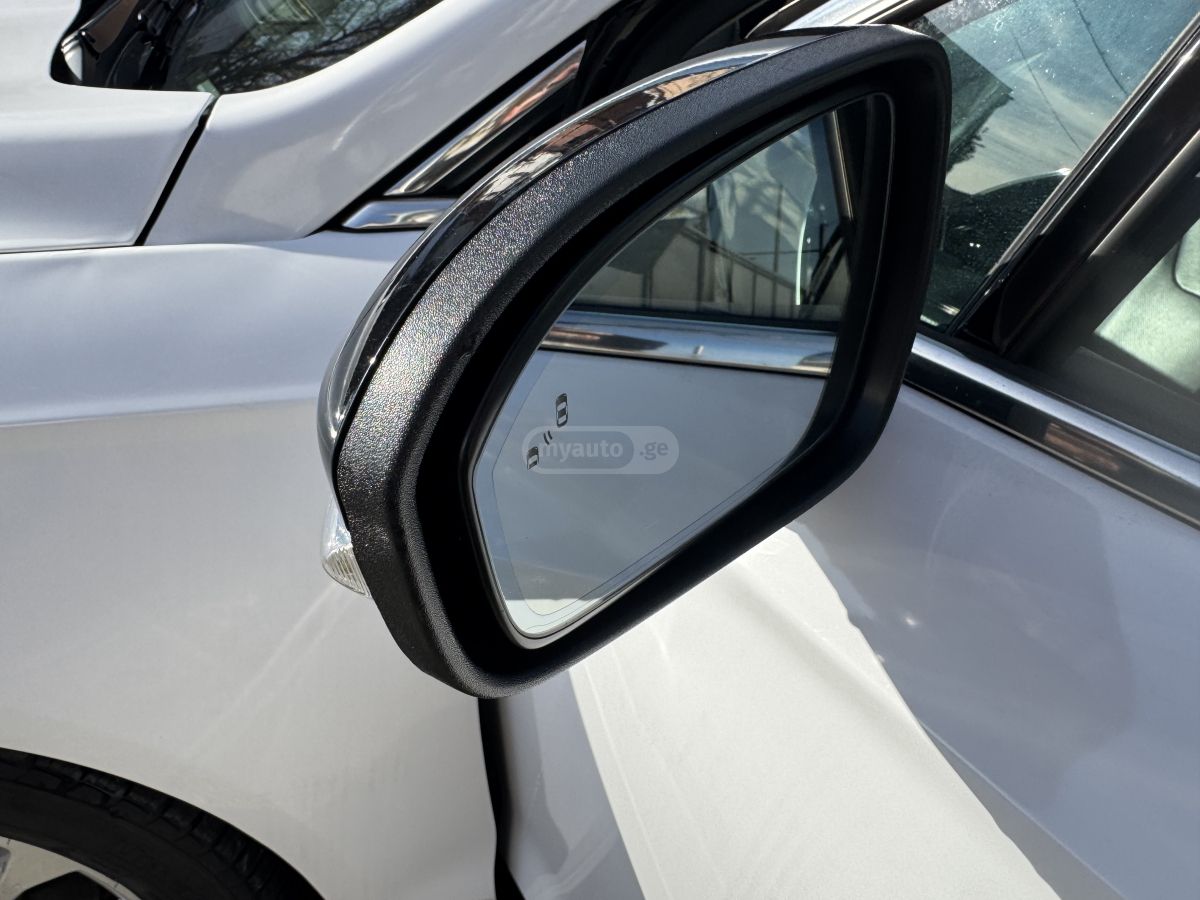 Ford Fusion - фото 12