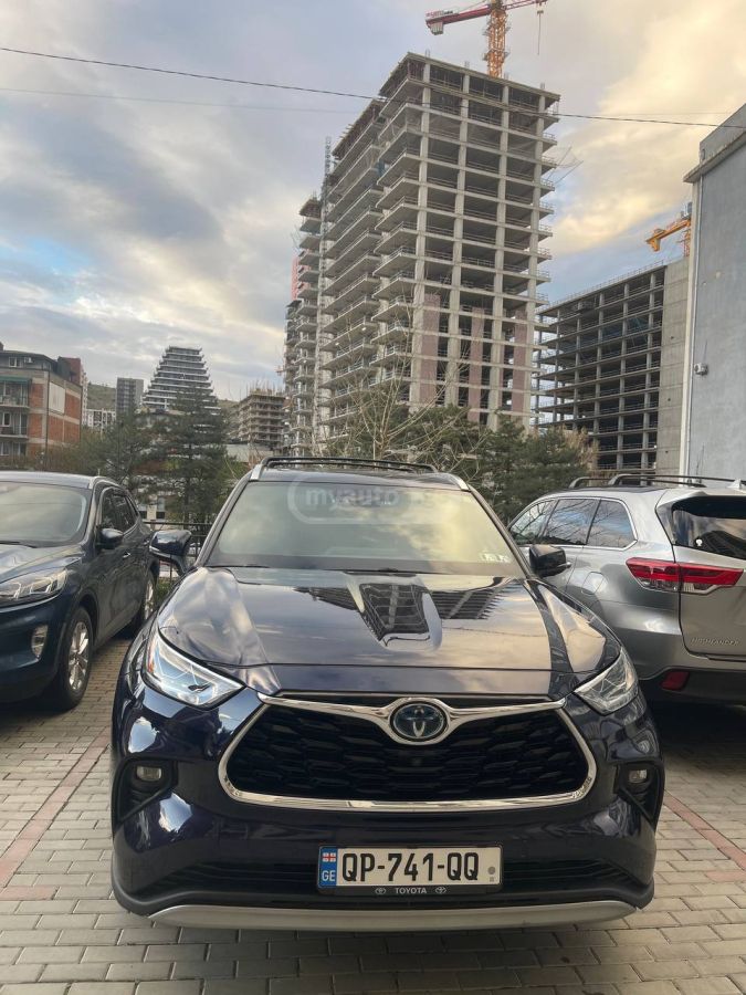 Toyota Highlander - фото 2