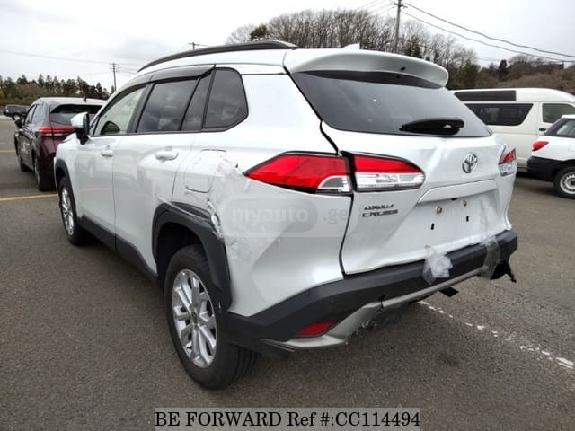 Toyota Corolla cross - фото 3