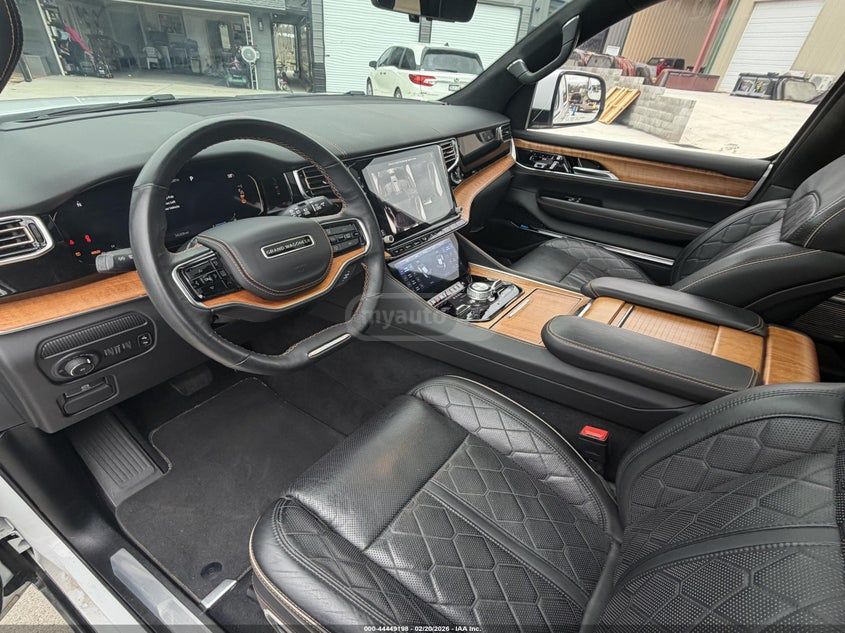 Jeep Wagoneer 2022 — миниатюра 10