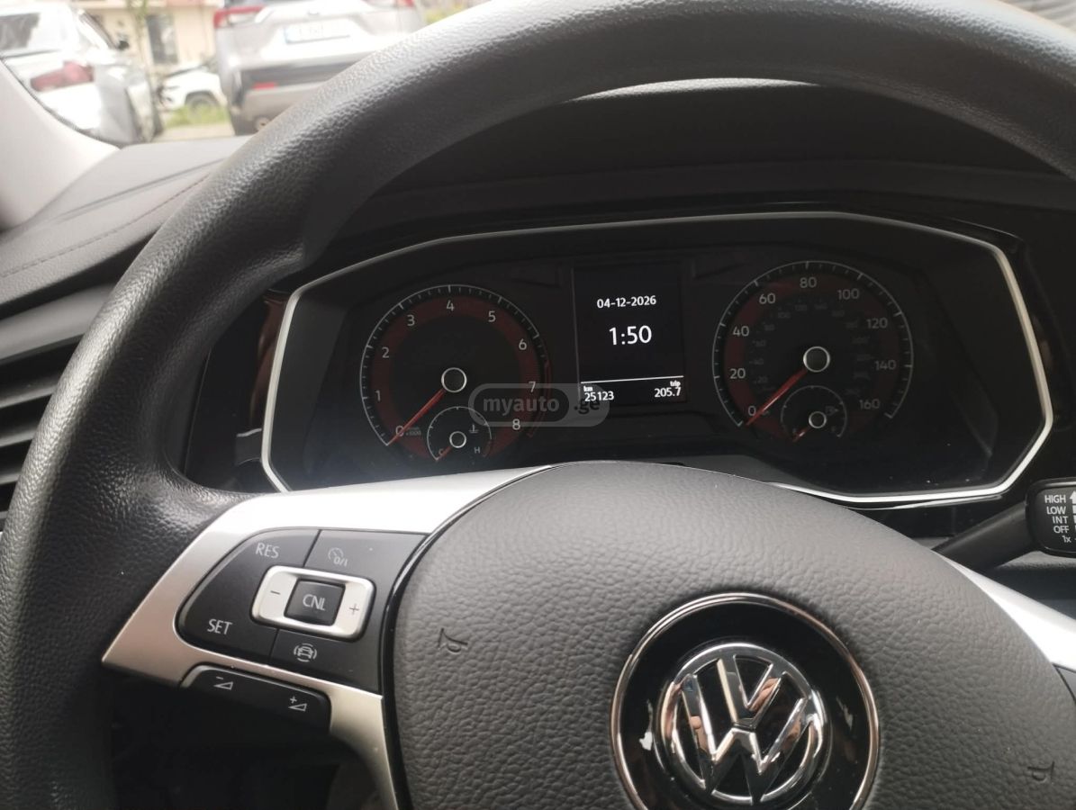 Volkswagen Jetta - фото 10