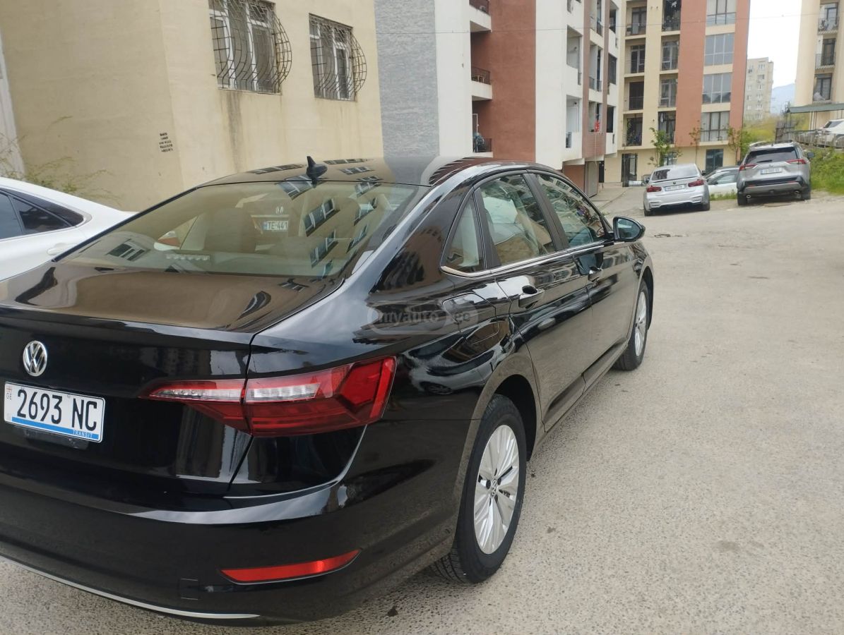Volkswagen Jetta - фото 4