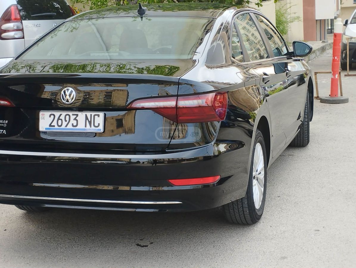 Volkswagen Jetta - фото 5