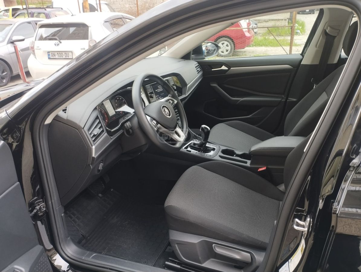 Volkswagen Jetta - фото 9