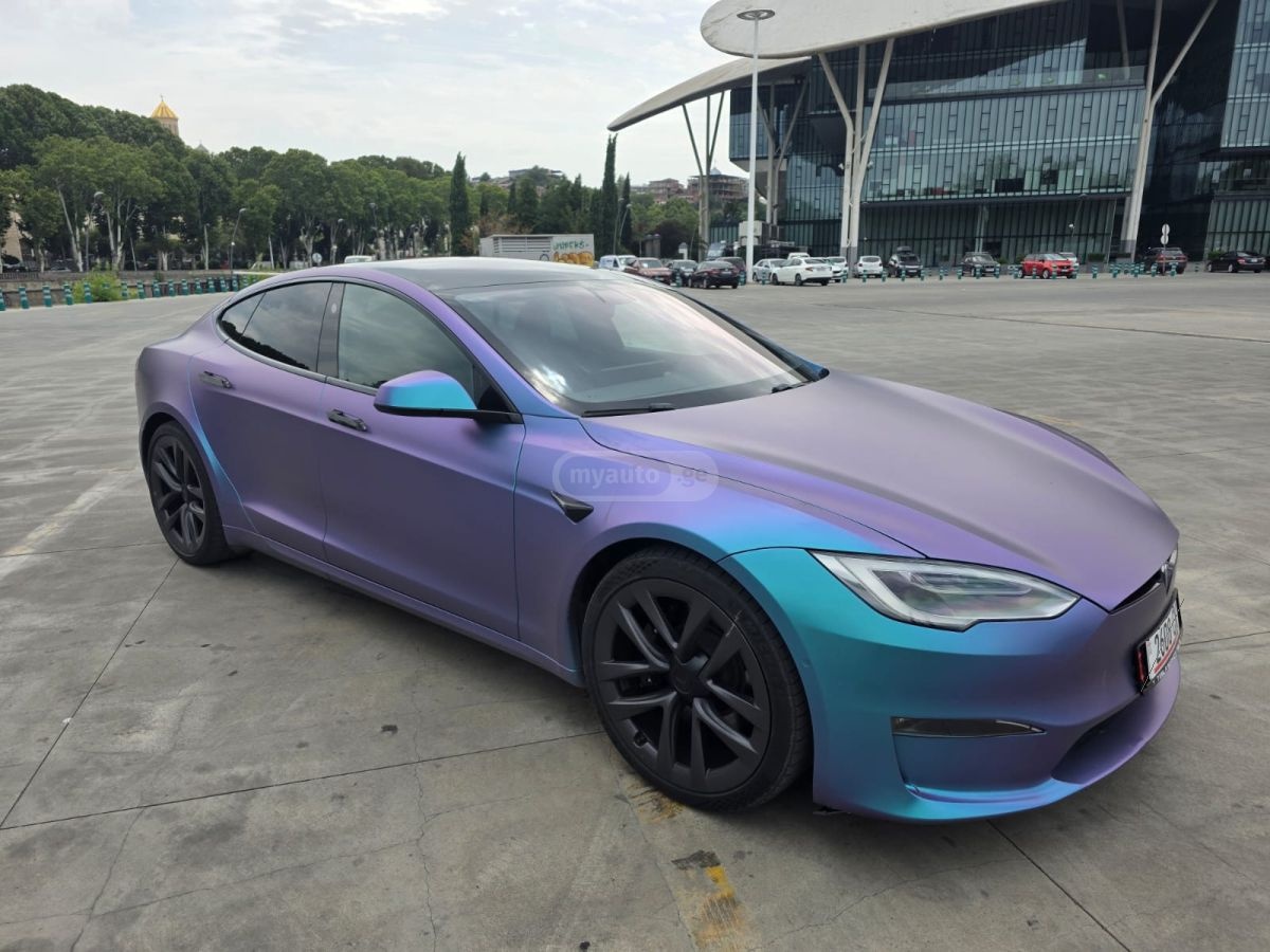 Tesla Plaid — миниатюра 7