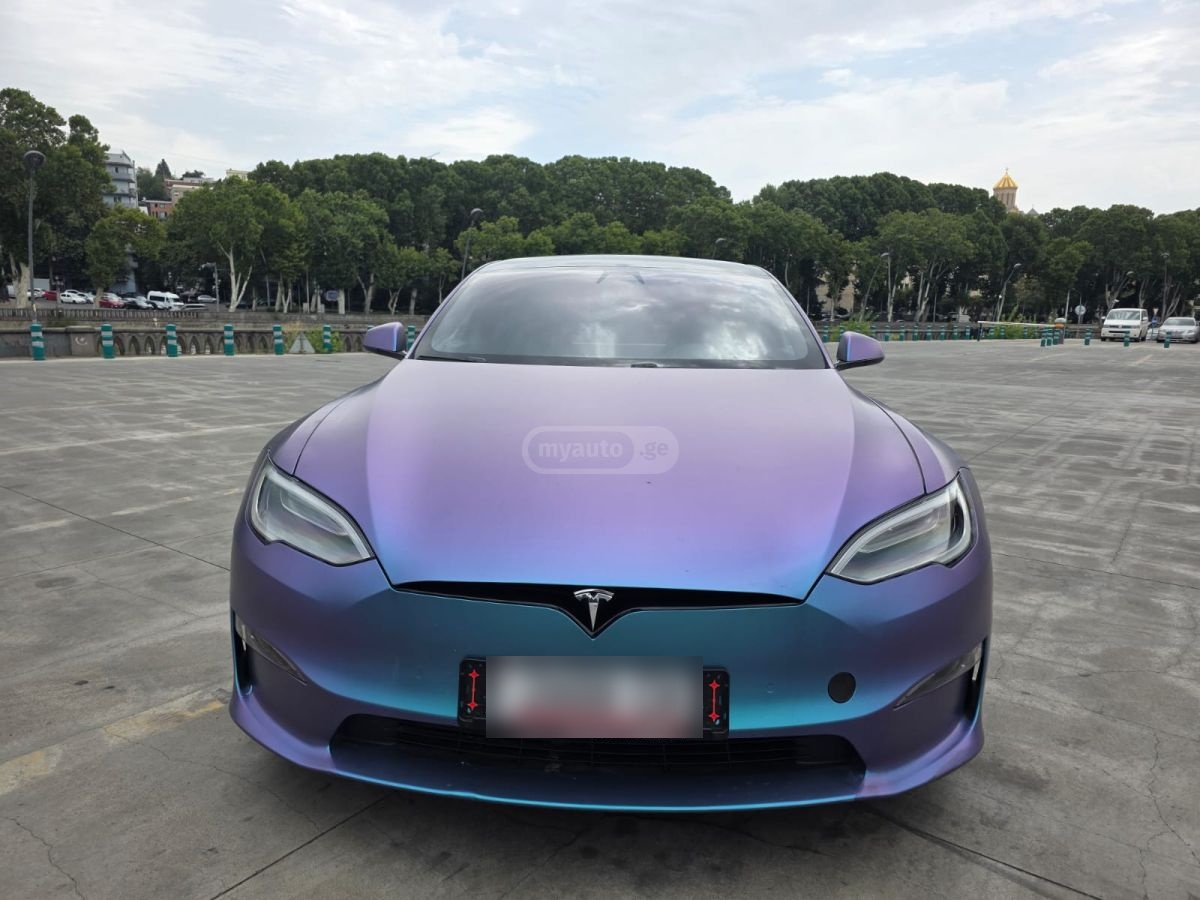 Tesla Plaid — миниатюра 8