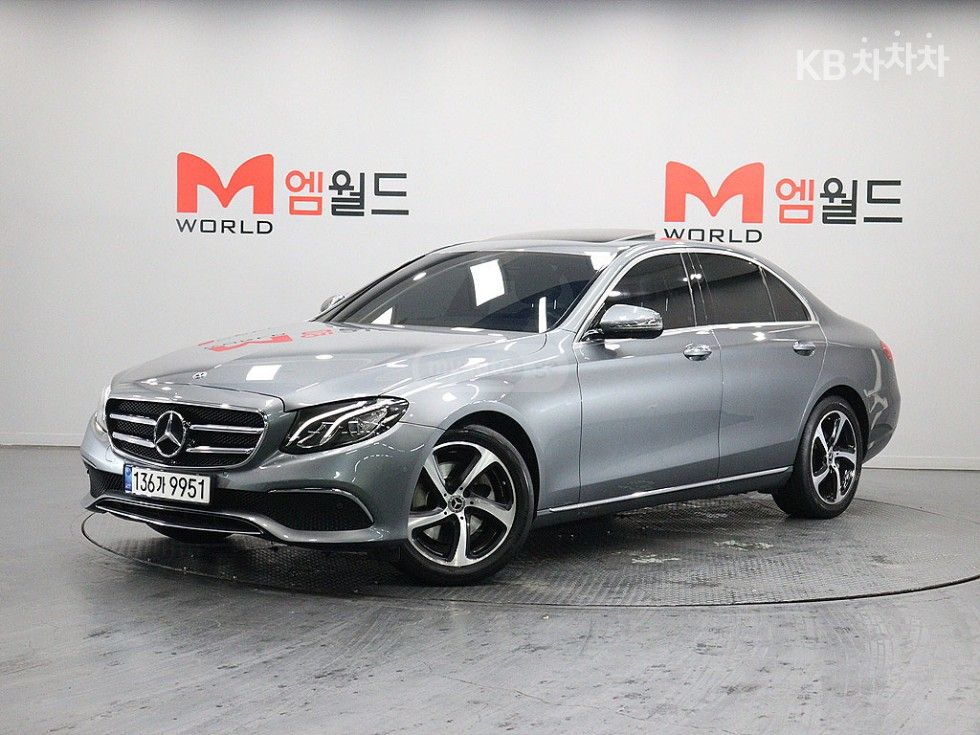 Mercedes-Benz E 250 2020 — миниатюра 1