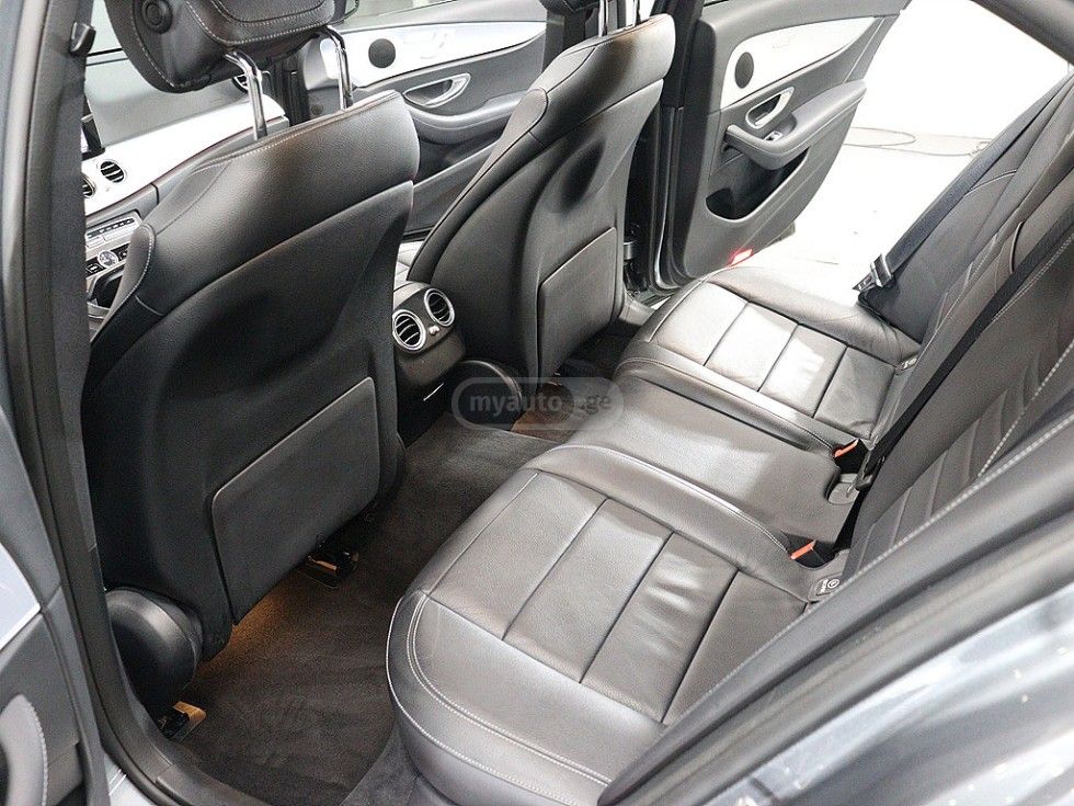 Mercedes-Benz E 250 2020 — миниатюра 8
