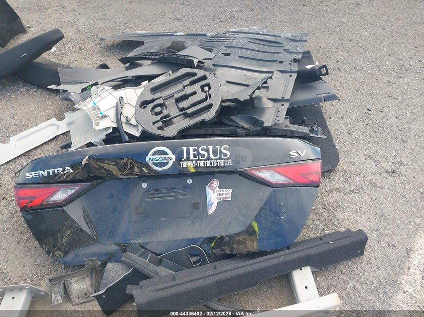 Nissan Sentra 2023 — миниатюра 11