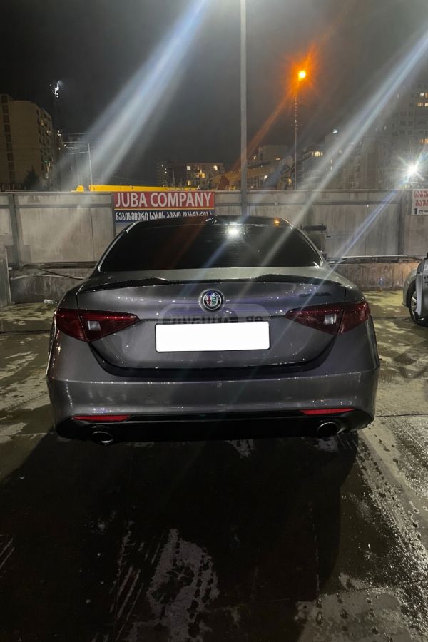 Alfa Romeo Giulia - фото 2