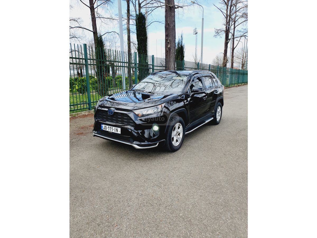 Toyota RAV 4 - фото 1