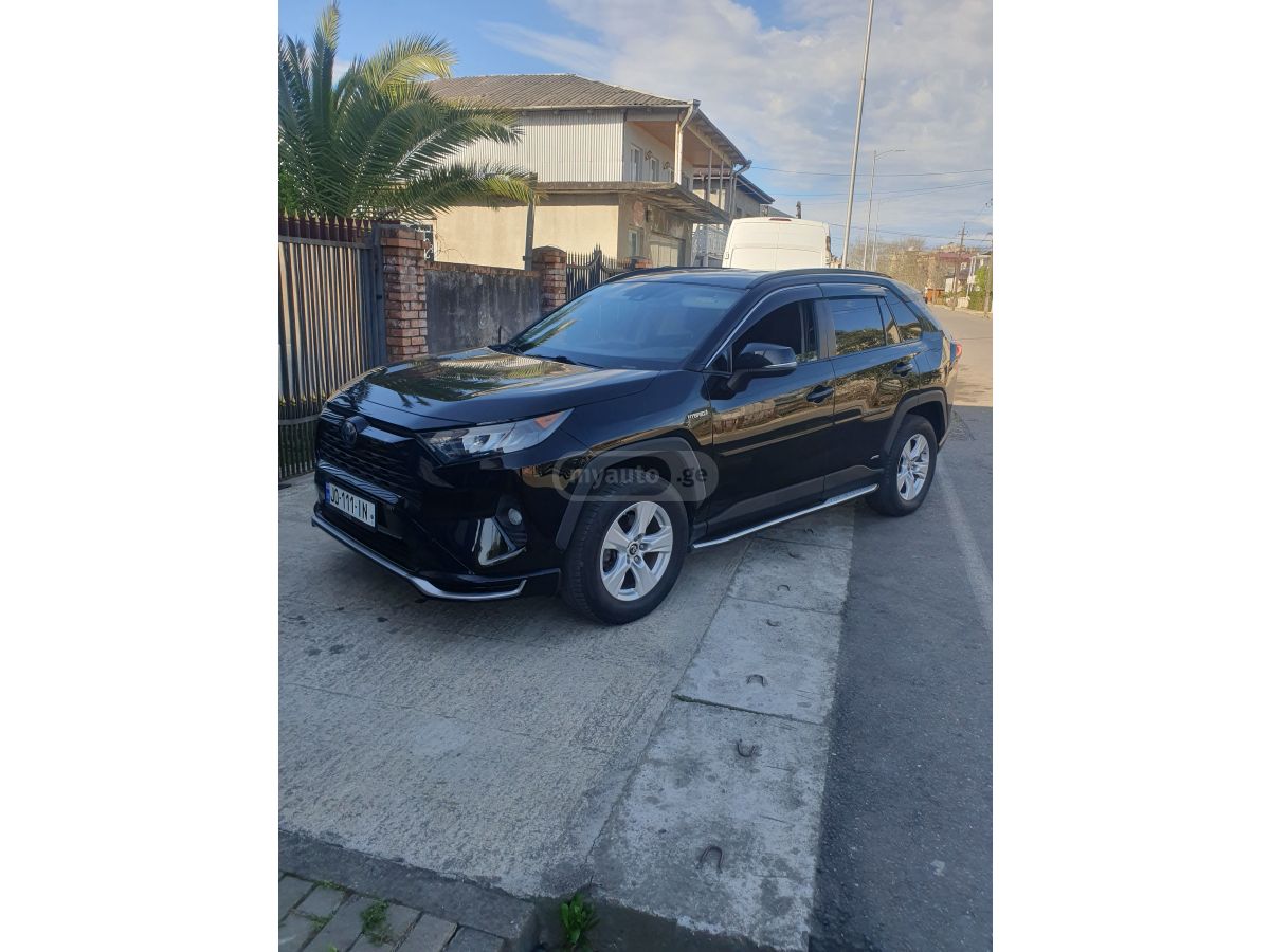 Toyota RAV 4 - фото 3