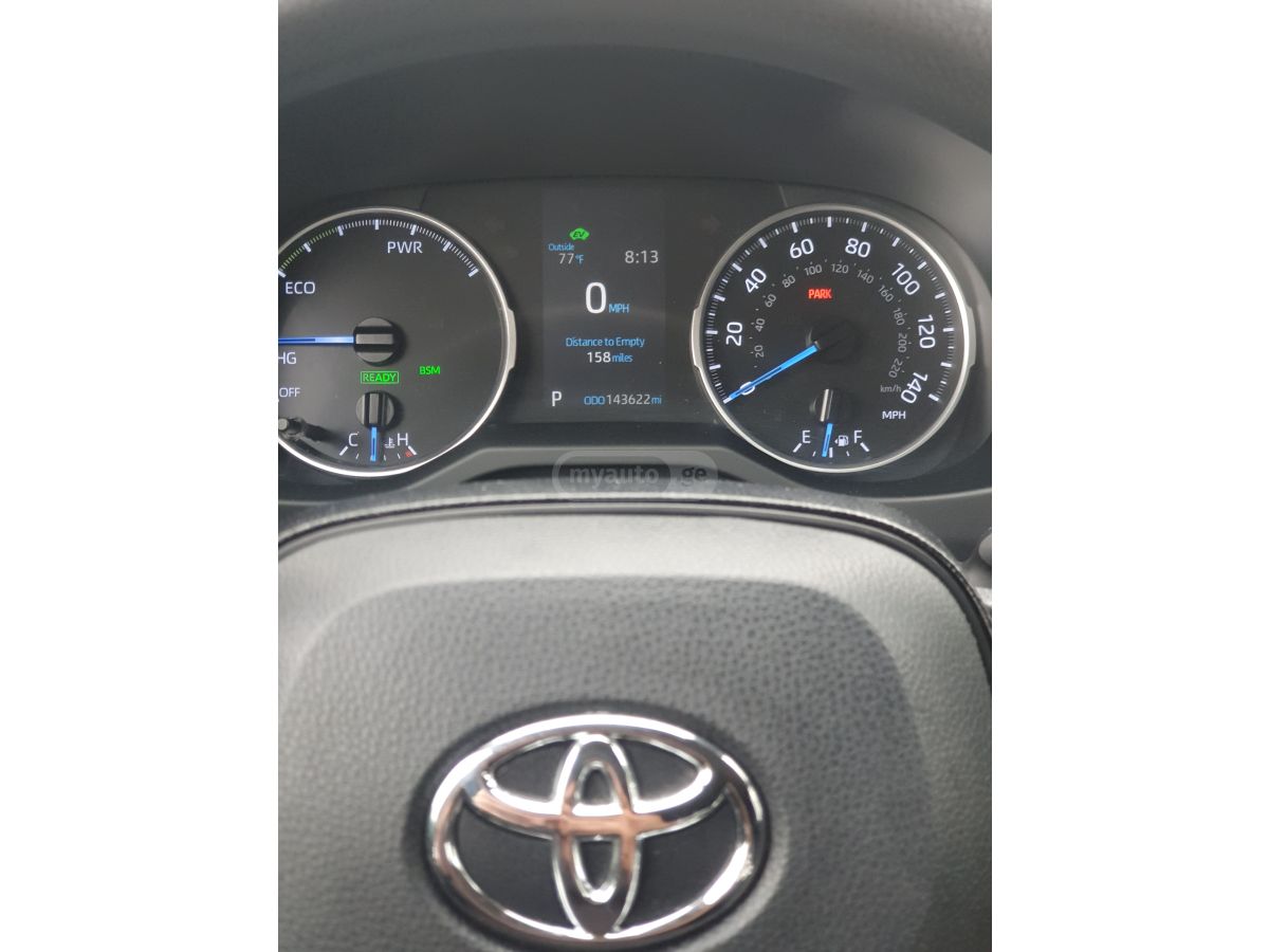 Toyota RAV 4 - фото 4
