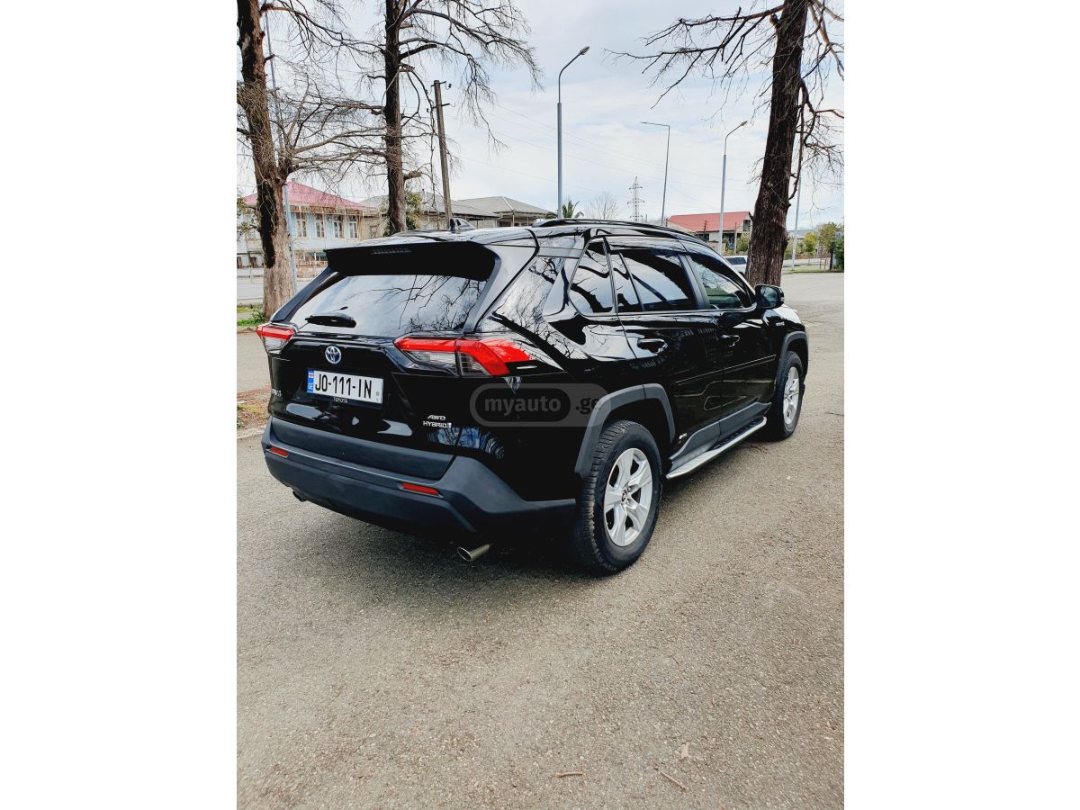 Toyota RAV 4 - фото 7