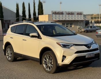 ToyotaRAV 4