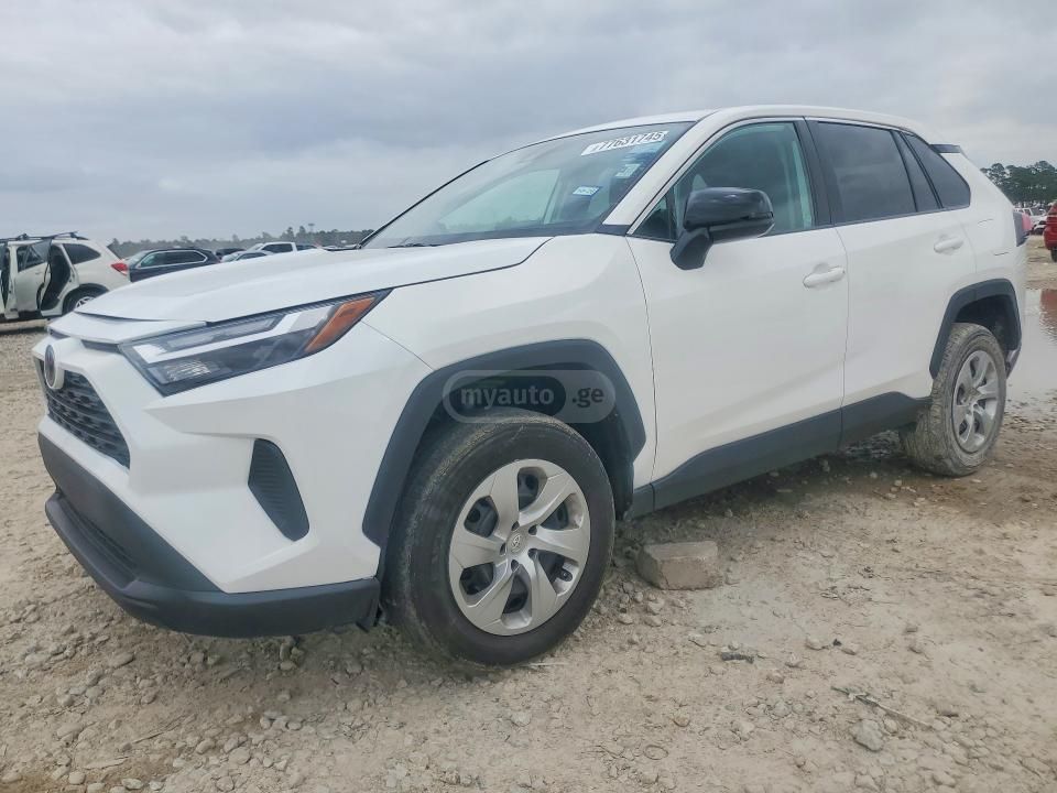Toyota RAV 4 - фото 1