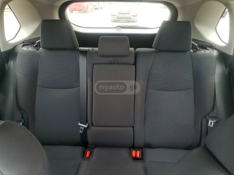 Toyota RAV 4 - фото 10