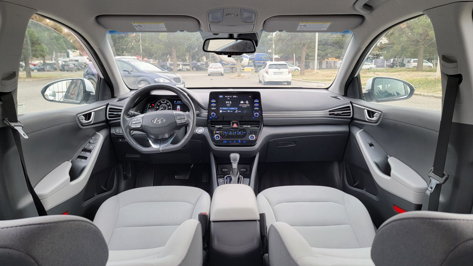 Hyundai Plug-in hybrid — миниатюра 10