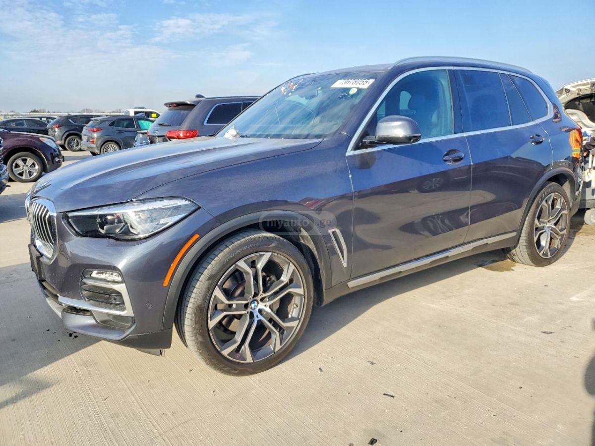 BMW X5 - фото 1