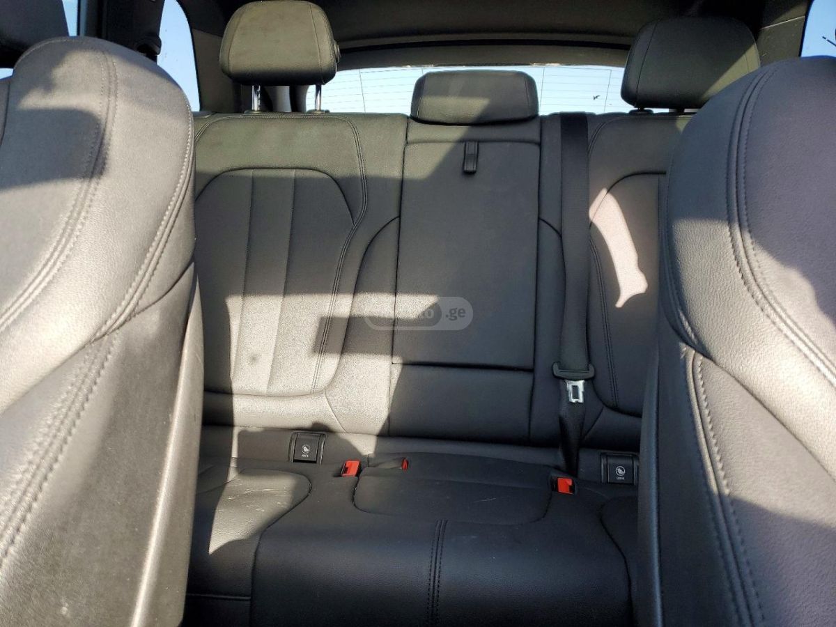 BMW X5 - фото 10