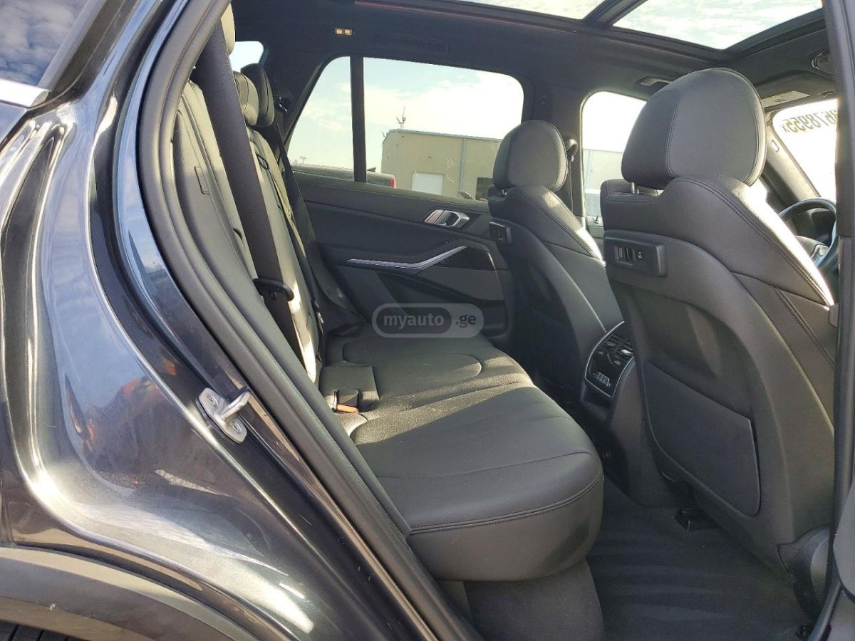 BMW X5 - фото 11