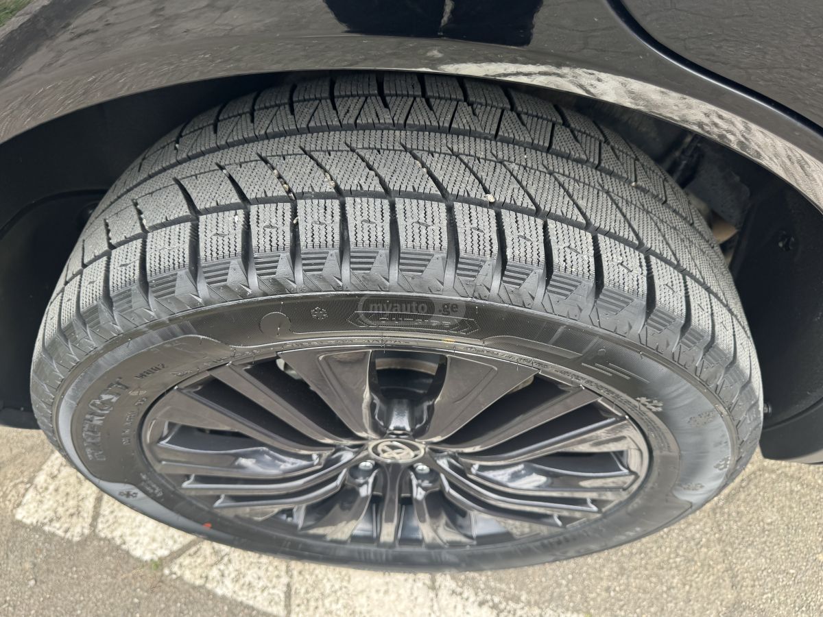 Toyota xle — миниатюра 8