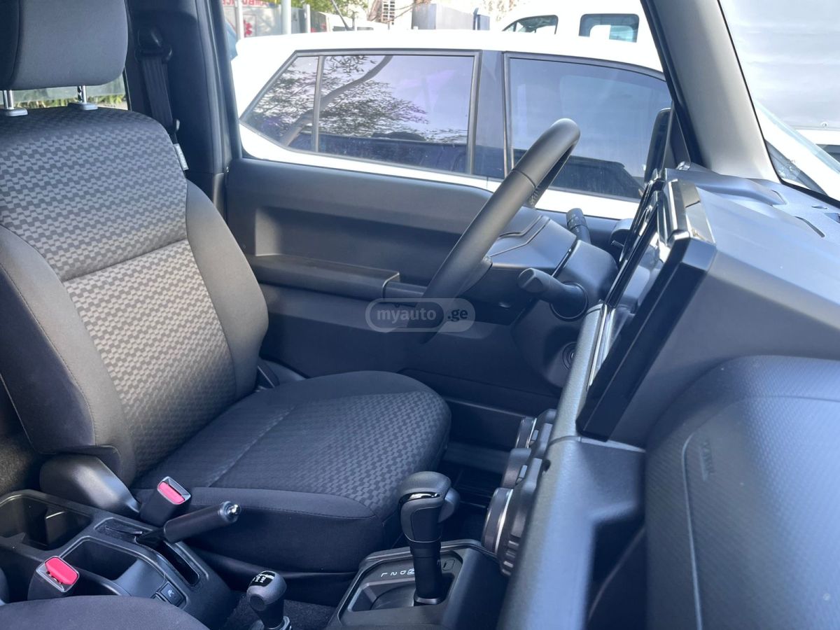 Suzuki Jimny 2024 — миниатюра 5