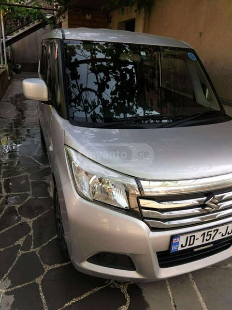 Suzuki Solio - фото 10