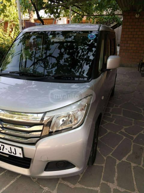 Suzuki Solio - фото 11