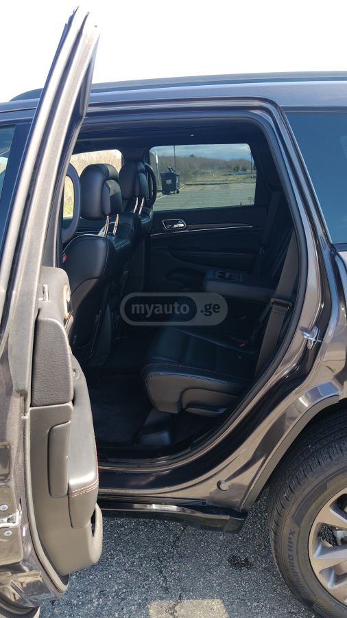 Jeep Grand Cherokee - фото 13