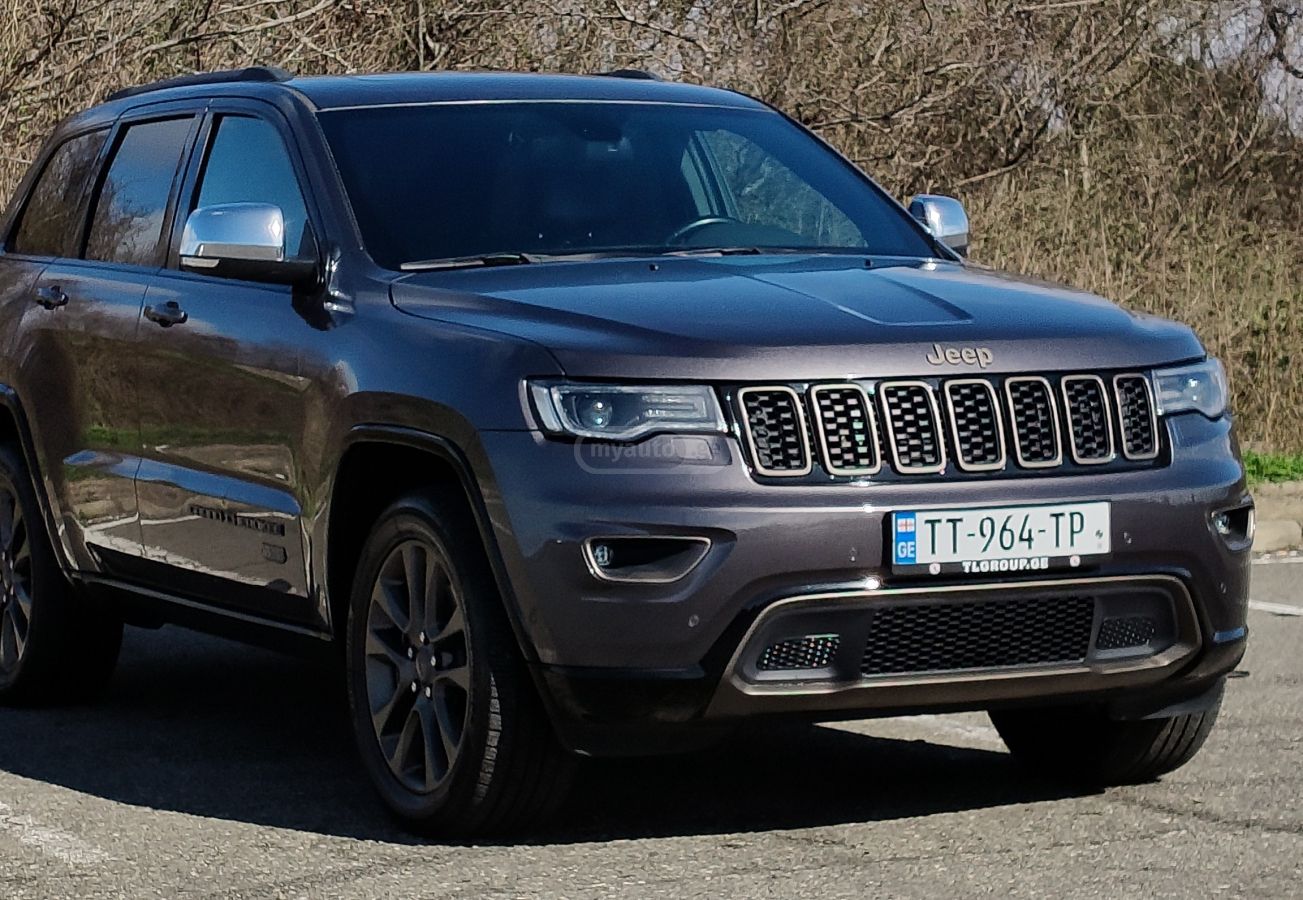 Jeep Grand Cherokee - фото 2
