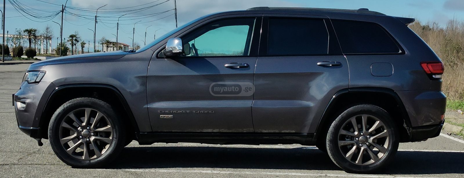 Jeep Grand Cherokee - фото 9