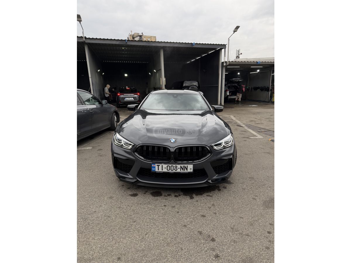 BMW M8 - фото 1