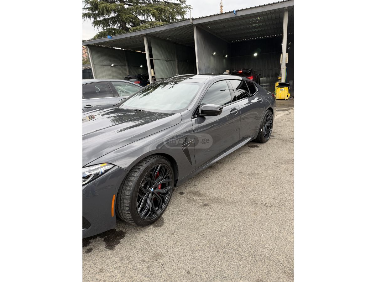 BMW M8 - фото 3