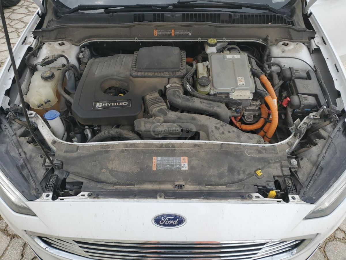 Ford Fusion - фото 11