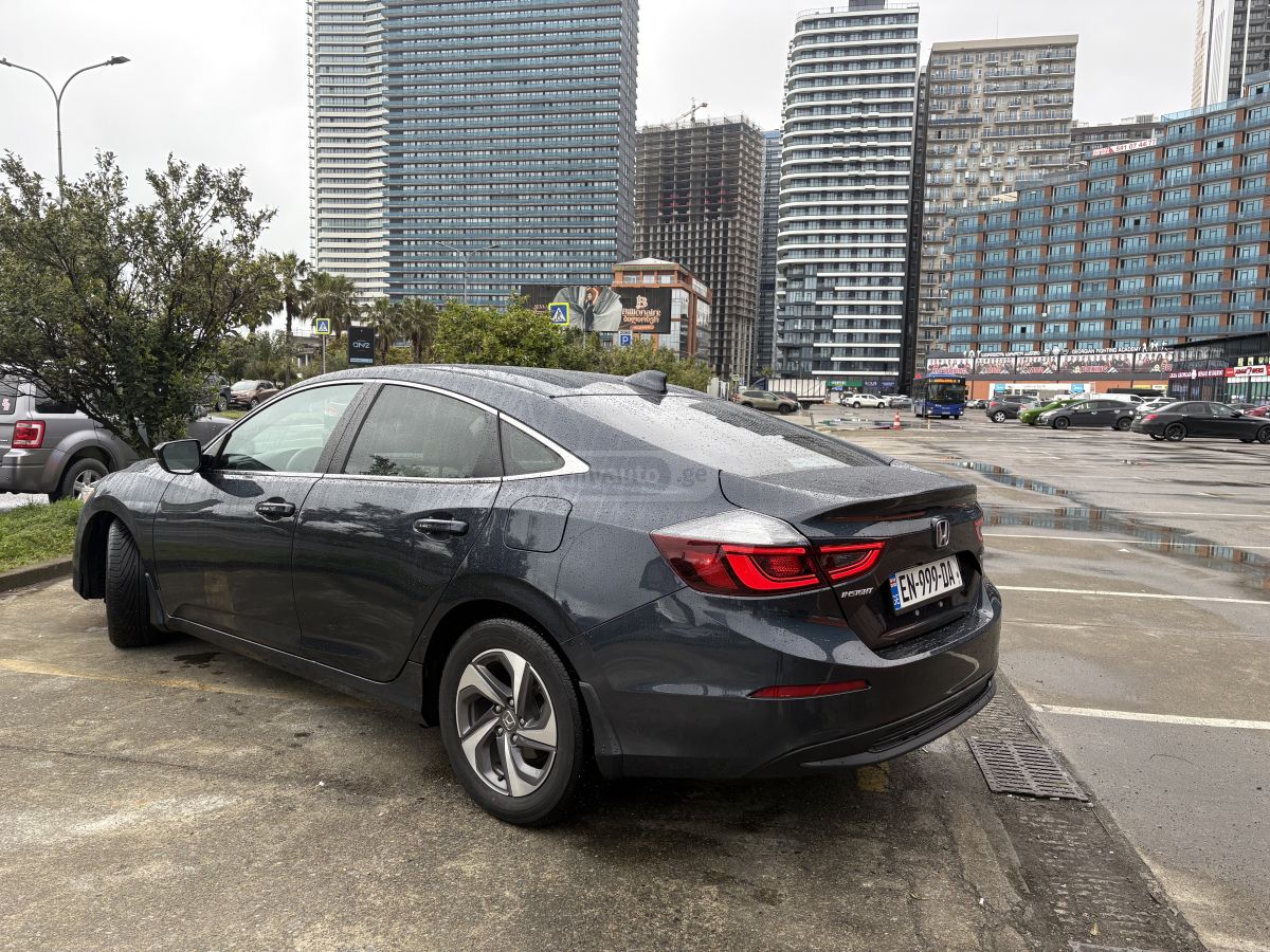 Honda Insight - фото 9