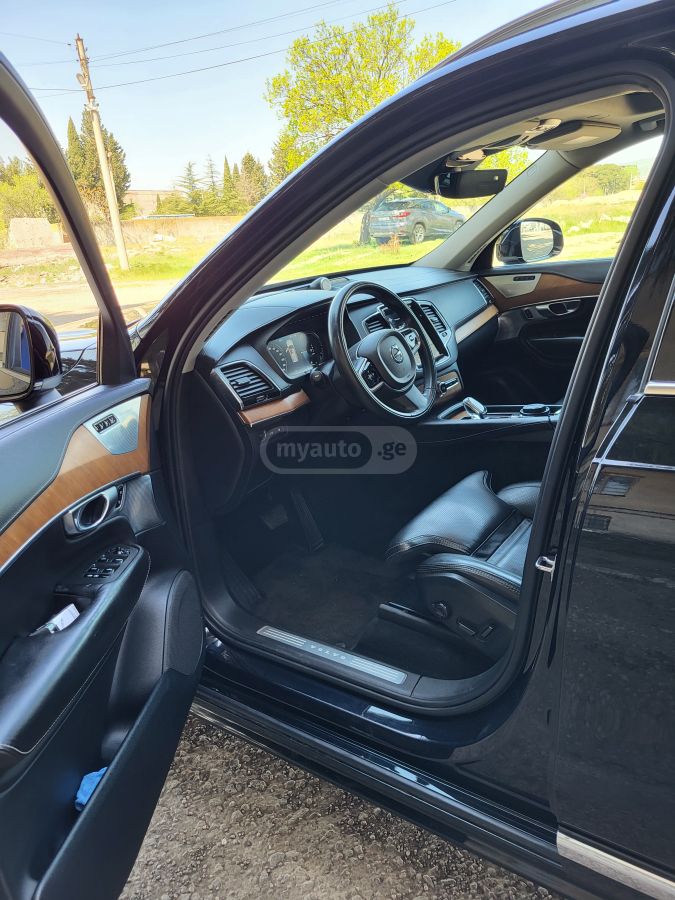 Volvo XC90 - фото 9