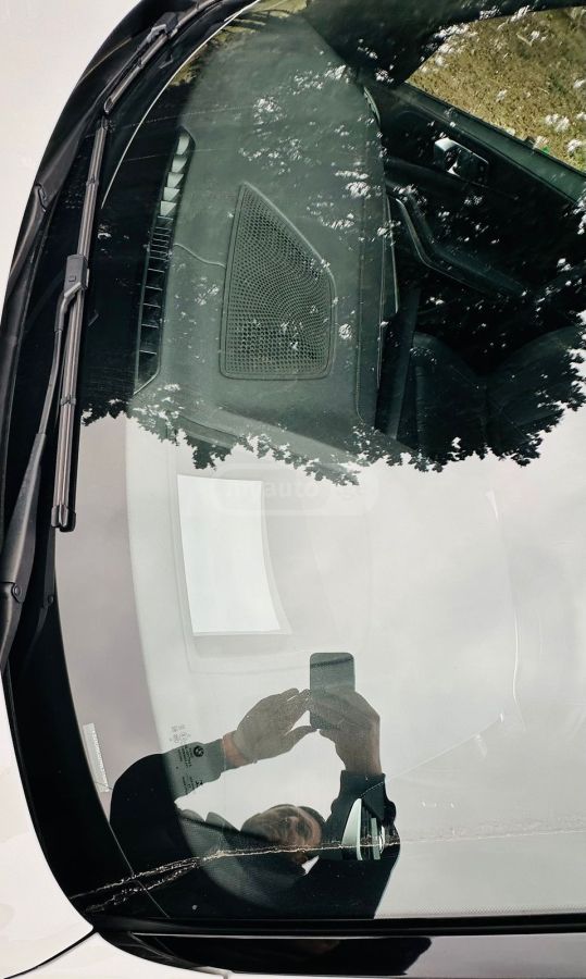 BMW sDrive40i 4dr 4x2 Sports Activ — миниатюра 7